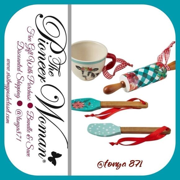 2021 🦋 New Pioneer Woman Kitchen Christmas Ornament Bundle, 4 Count - Picture 1 of 8